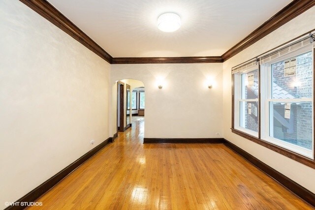Foto del edificio - 7815 S Euclid Ave