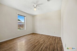 Building Photo - 4307 Stallion Dr