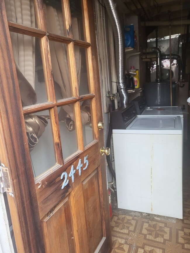 Building Photo - 2445 Brookwood St