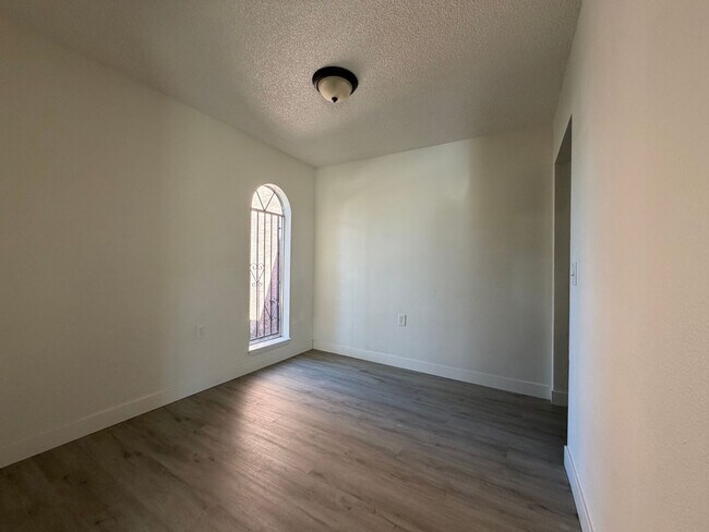 Foto del edificio - 507 S Lea Ave