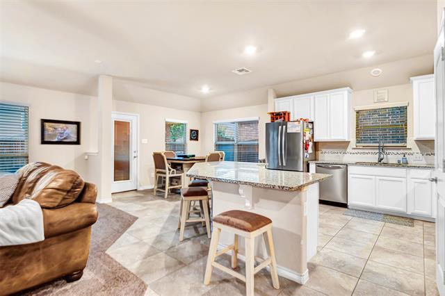 Building Photo - 10100 Levelland Pl