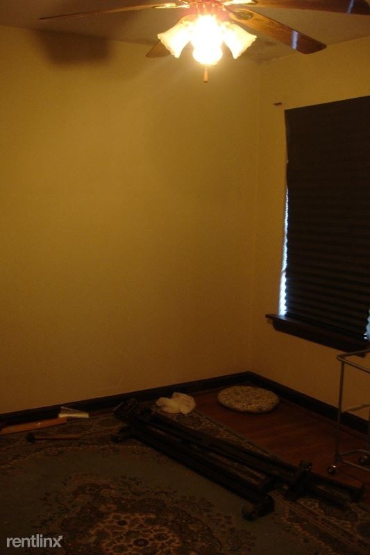 Foto del edificio - 2 br, 1 bath Apartment - 5957 Coronado Ave