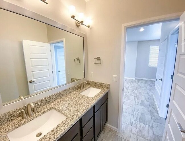 Building Photo - 3892 Ringneck Dr
