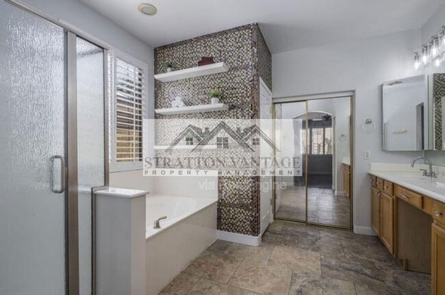 Foto del edificio - 2900 E Riviera Pl