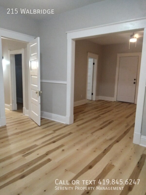 Building Photo - 215 Walbridge Ave