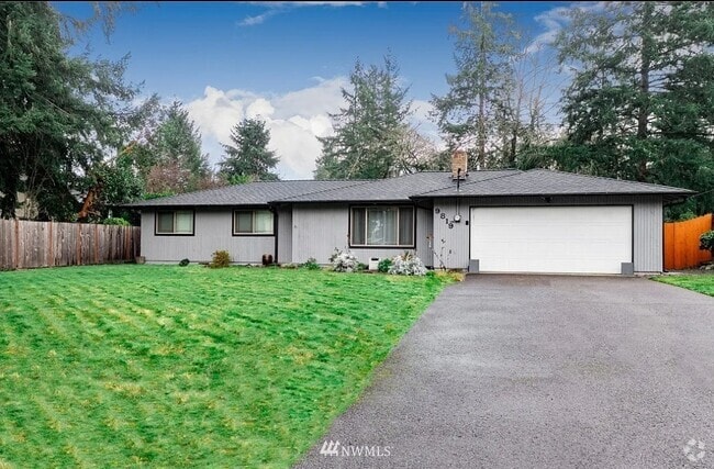 Building Photo - 9819 Willowood Pl SW