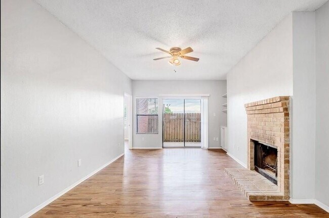 Building Photo - 9504 Menchaca Rd