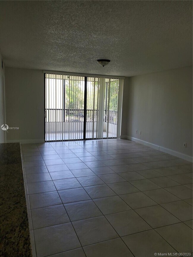 Foto del edificio - 7500 NW 1st Ct