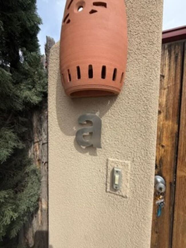 Building Photo - 2160 Calle de Arroyo