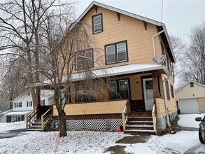 Building Photo - 76 Lawrwnce Ave