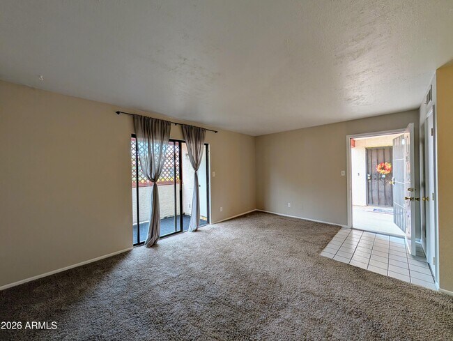 Foto del edificio - 4211 E Palm Ln