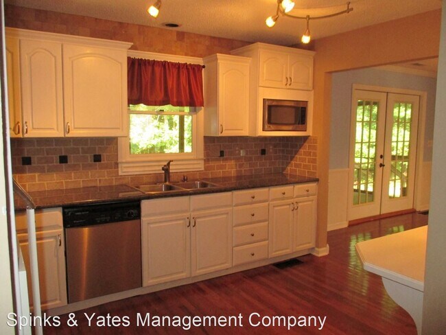 Building Photo - 3 br, 3 bath House - 247 Baywood Cir