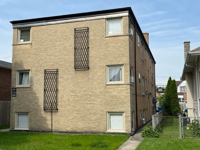 Foto del edificio - 2242 73rd Ave