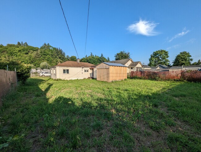 Foto del edificio - 615 Bridges Ave S