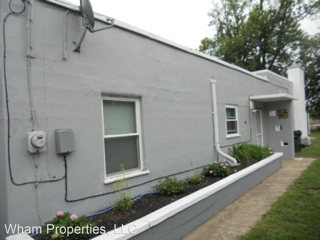 Building Photo - 3 br, 1 bath House - 51 Chestnut Avenue