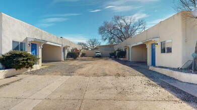 Building Photo - 1450 Cerrillos Rd