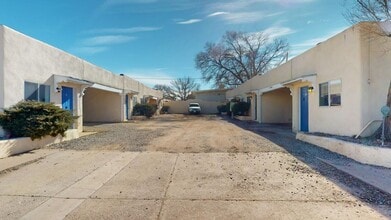 Building Photo - 1450 Cerrillos Rd