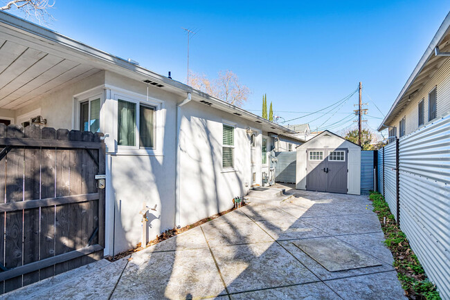 Building Photo - 1405 V St