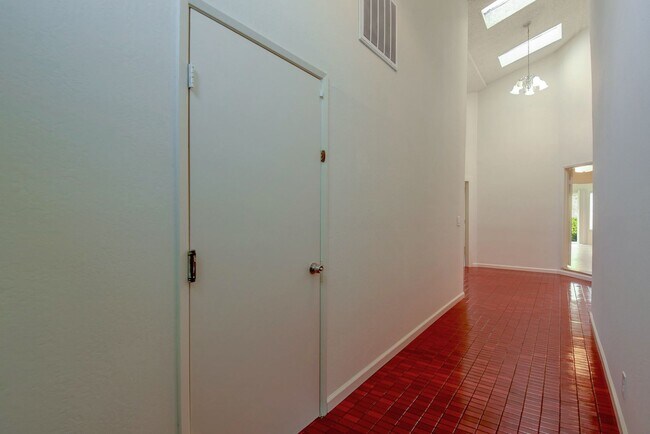 Foto del edificio - Single Family Home in the Heart of Santa Clara