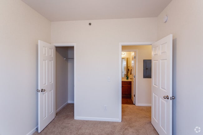 Interior Photo - Port Royal at Spring Hill
