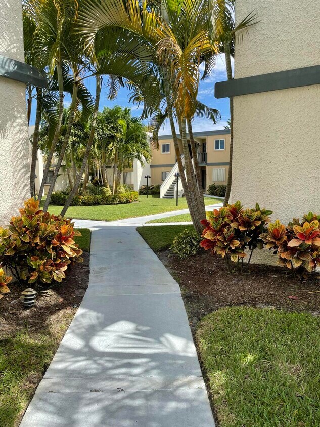1500 NE 13th Terrace Unit 6, Jensen Beach, FL 34957 Condo for Rent in
