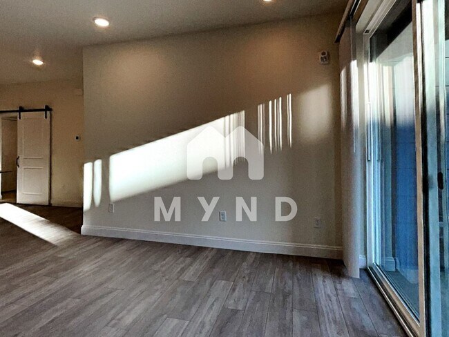 Building Photo - 16841 Askins Loop Unit 105