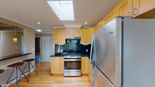 Foto del edificio - 1 br, 1 bath House - 407 Joost Ave Private...