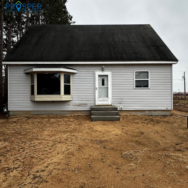 Building Photo - 4 Bedroom House in Altoona!