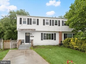 Building Photo - 7799 Fox Ct