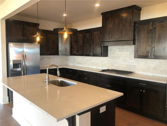 Building Photo - 1411 Allens Mill Wy