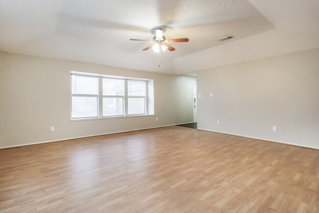 Foto del edificio - 4306 Owens Creek Ln