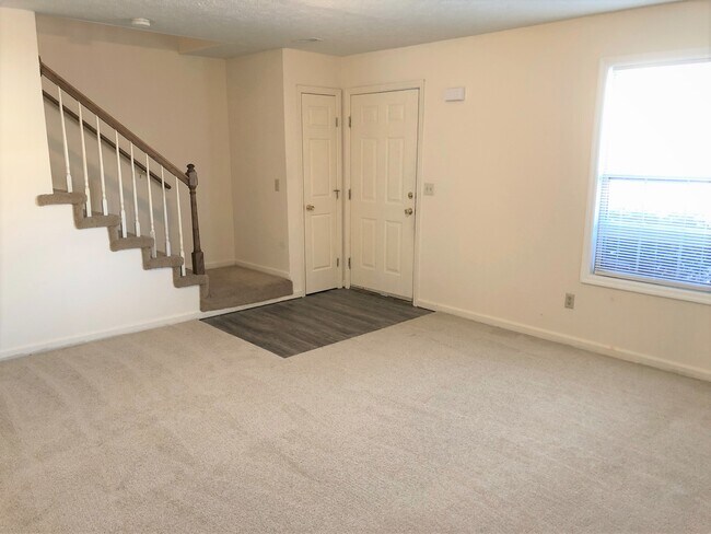 Sala de estar - 215 McDaniel Ave