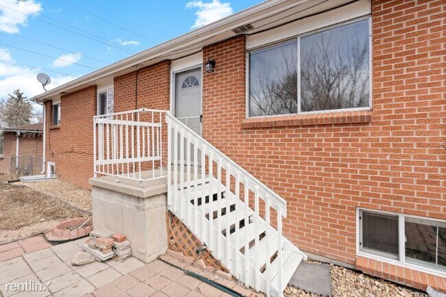 Building Photo - 5 br, 2 bath House - 7089 W 10th Ave