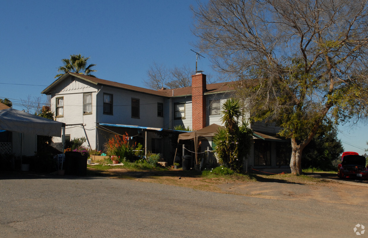 Foto principal - 1115 S Santa Fe Ave