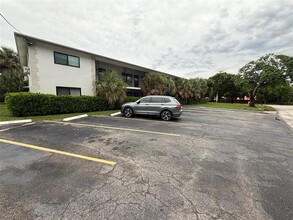Building Photo - 2255 NE 51st St