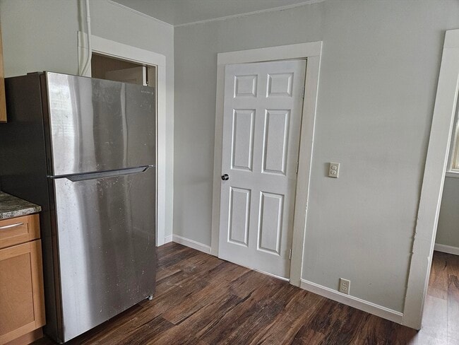 Building Photo - 21 Baldwin St