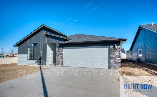 Building Photo - 6038 W Kalamata St