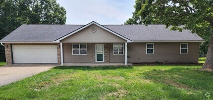 Building Photo - 20325 Henry Ln
