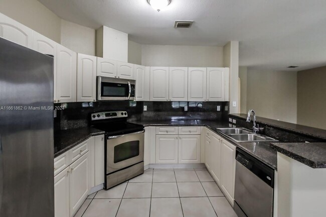 Foto del edificio - 14941 SW 17th Ln