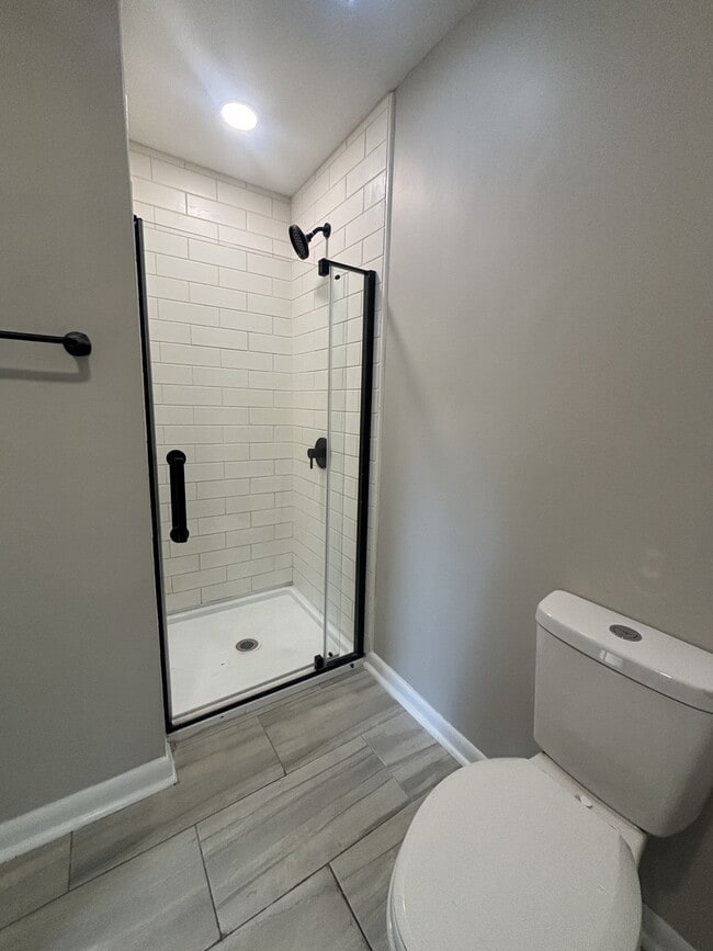 Foto del edificio - 5819 Dogwood Ave