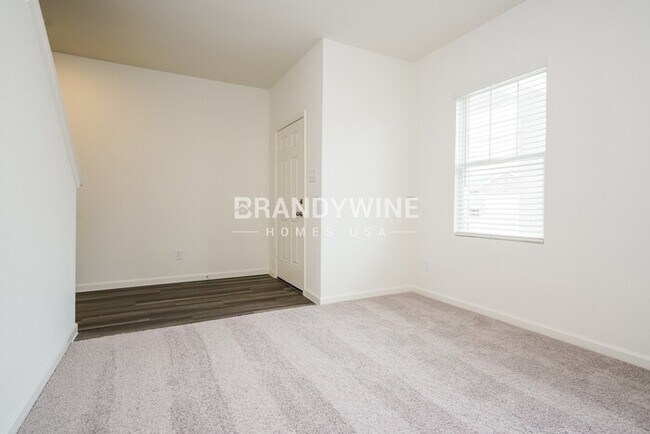 Building Photo - 8256 Muscovy Dr
