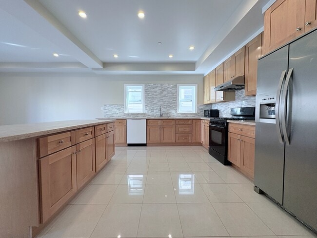 Large kitchen with generous sized island and plenty of cabinets - 109 Hillcrest Dr