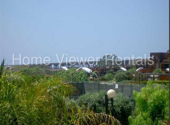 Building Photo - 2252 Via Aprilia