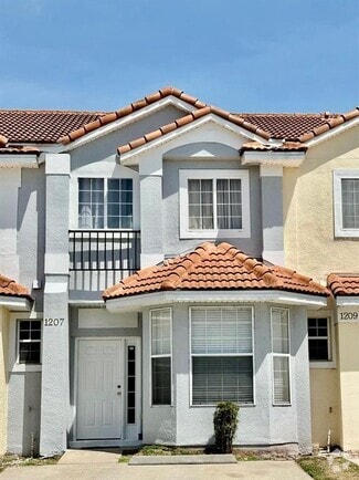 Building Photo - 1207 S Beach Cir