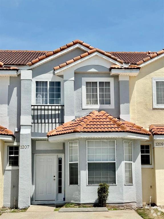 Building Photo - 1207 S Beach Cir