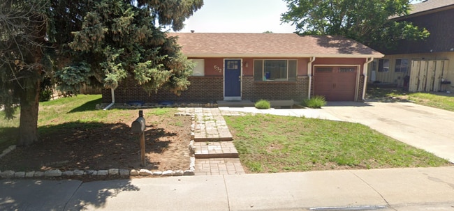Building Photo - 632 37th Ave