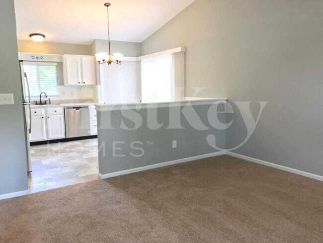 Foto del edificio - 66 Chip Dr