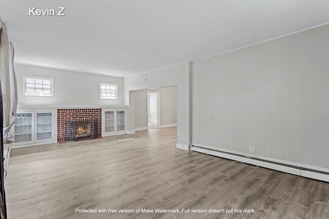 Foto del edificio - 921 Magill Ave