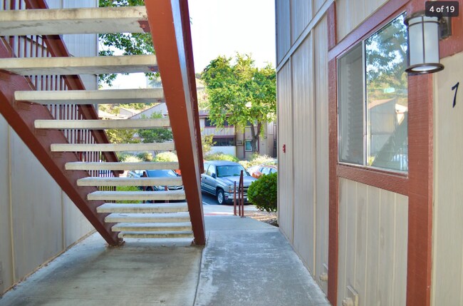 Foto del edificio - 5462 Adobe Falls Rd