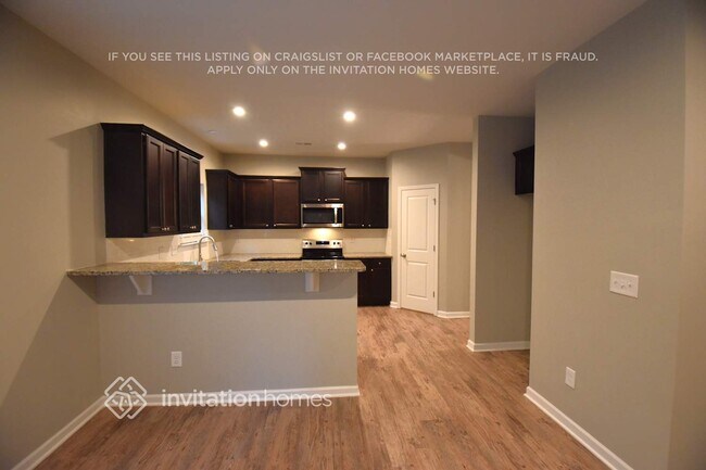Foto del edificio - 312 Stallings Dr